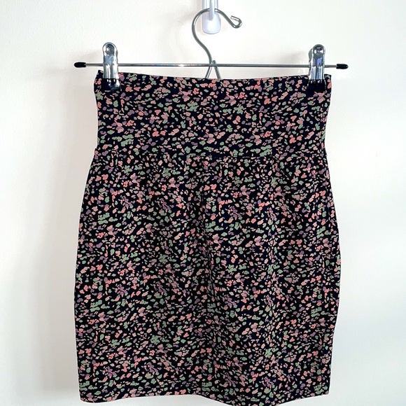 Aritzia Talula Speckled Mini Skirt - Picture 6 of 6